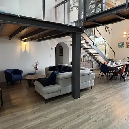 Familial A Avec Piscine Privee Et Animaux Acceptes - Fr-1-489-598 * Bressolles (Allier)