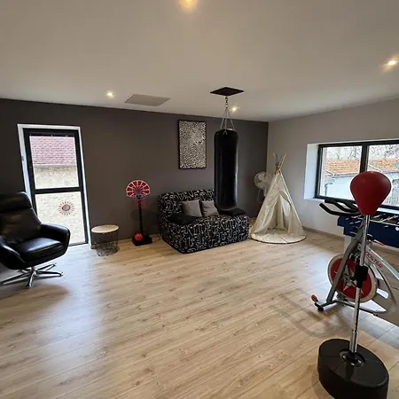 Prázdninový dům Familial A Avec Piscine Privee Et Animaux Acceptes - Fr-1-489-598